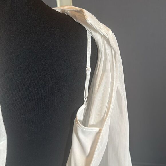 Women’s White Chiffon Long Sleeve Dress Halter Neck Ruffle Hem Size M - Picture 8 of 14